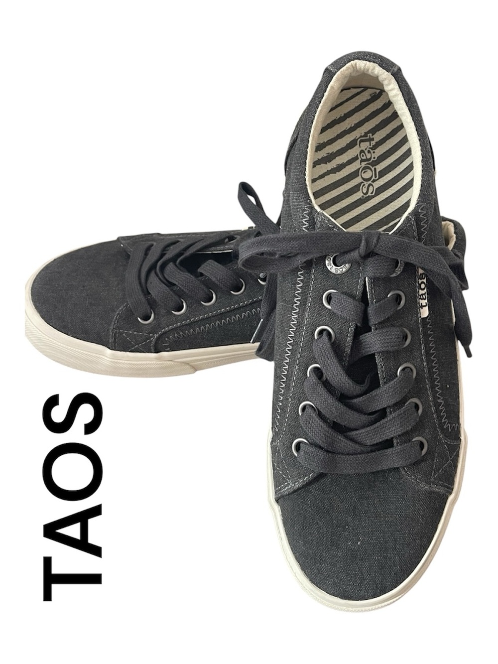 Taos Footwear Women's Dark Grey Low-Top Canvas Sneakers with Cream Accent
